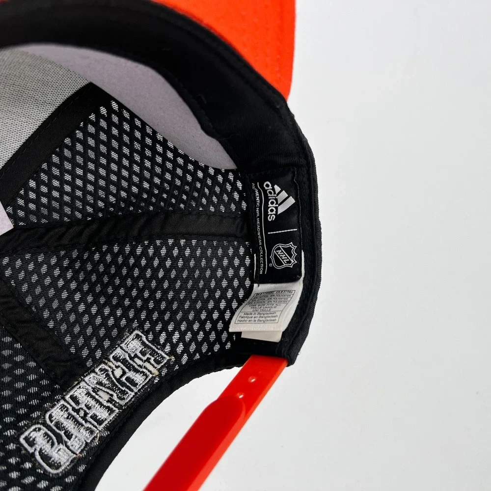 Adidas Philadelphia Flyers NHL Snapback Hat‎ Black Orange Paint Splatter OSFA